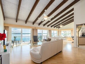 1401 Gulf Blvd, Unit 215 in Clearwater, FL - Building Photo - Building Photo