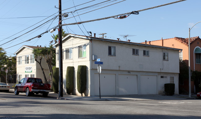 3243 E 10th St in Long Beach, CA - Building Photo - Building Photo