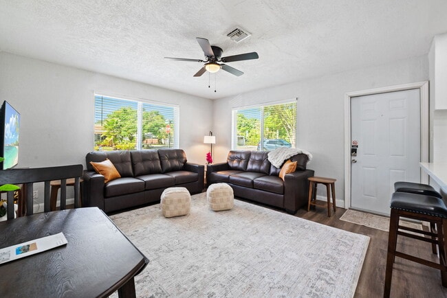 1244 NW 2nd Ave, Unit Fort Lauderdale Central Location, Unit Fort Lauderdale Central Location