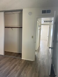 8257 W Santa Cruz Blvd, Unit 1 - 6