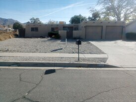 11808 Lexington Ave NE in Albuquerque, NM - Building Photo