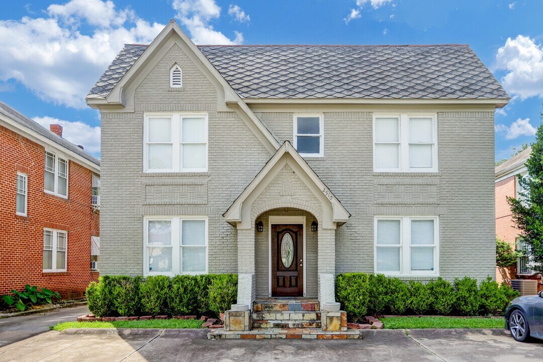 2510 Kingston St in Houston, TX - Building Photo