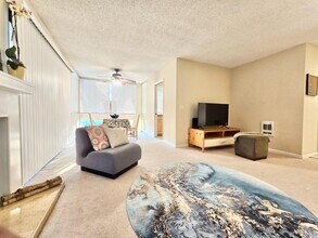 1033 Shell Blvd, Unit E in Foster City, CA - Building Photo - Building Photo
