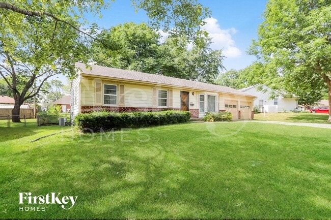 9303 E 81st Terrace in Raytown, MO - Foto de edificio - Building Photo