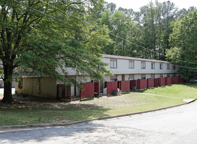 Club House Townhomes in Atlanta, GA - Building Photo - Building Photo