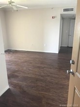 11730 SW 2nd St-Unit -12104 in Pembroke Pines, FL - Foto de edificio - Building Photo