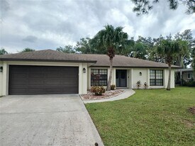4131 Center Gate Blvd in Sarasota, FL - Building Photo