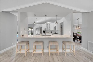 9841 SW 1st St in Plantation, FL - Building Photo