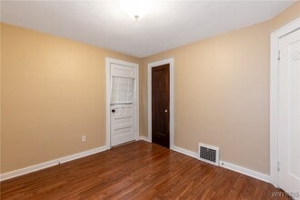 189 Hamilton Dr in Buffalo, NY - Building Photo - Building Photo