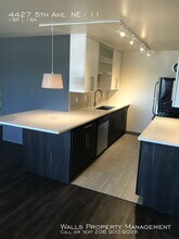 Camden Apartments in Seattle, WA - Building Photo - Building Photo