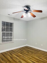 2002 Pleasant Dale Dr in Charlotte, NC - Building Photo - Building Photo