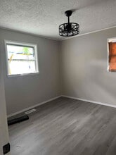 877 Pontiac Ave in Salina, KS - Building Photo - Building Photo