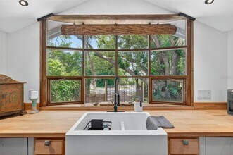 5416 Delette Ave S in Gulfport, FL - Foto de edificio - Building Photo