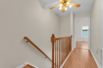 62 Manorwood Dr in Branford, CT - Building Photo - Building Photo