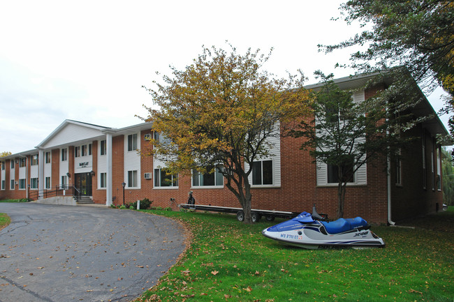 Barclay in Racine, WI - Foto de edificio - Building Photo