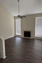 5922 Westcreek St S in Fort Worth, TX - Building Photo - Building Photo