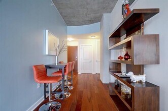 360 Nueces St, Unit 1904 in Austin, TX - Building Photo - Building Photo