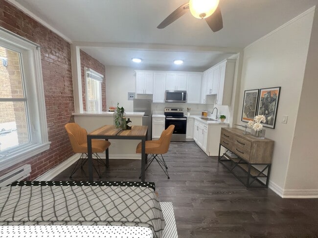 Flint 301 S Kenmore LLC