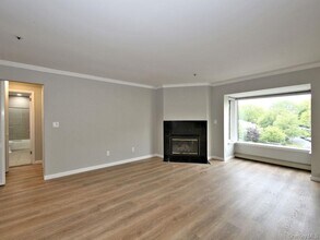 300 Livingston Ave in Mamaroneck, NY - Building Photo - Building Photo