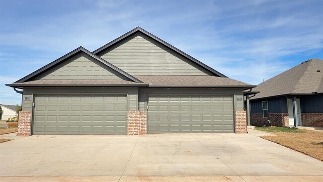 1221 NW 113th St in Oklahoma City, OK - Building Photo - Building Photo