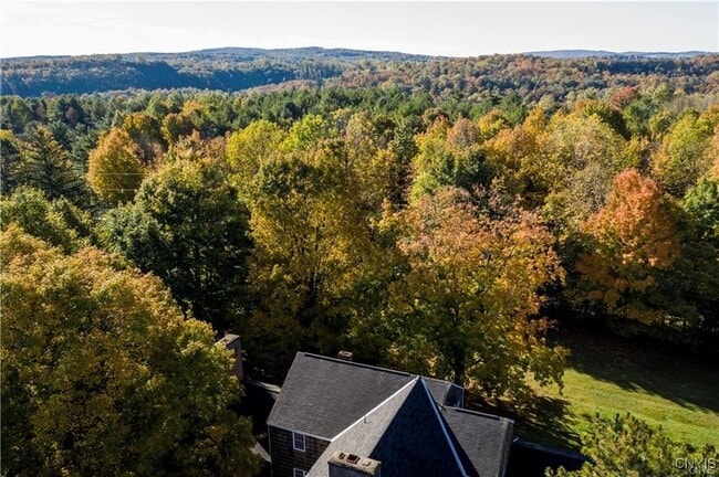 property at 6891 Woodchuck Hill Rd