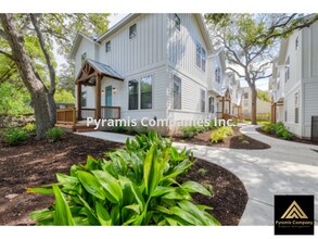 200 Melrose Pl in San Antonio, TX - Building Photo - Building Photo