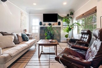 5375 Raphael St in Los Angeles, CA - Building Photo - Building Photo