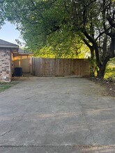 500 Renee Dr in Irving, TX - Building Photo - Building Photo