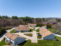 Westchester Heights in Milford, NH - Foto de edificio - Building Photo