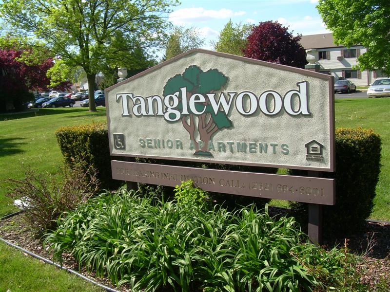 Tanglewood Apartments in Pleasant Prairie, WI - Building Photo