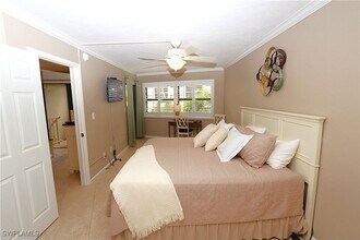 1015 Anglers Cove in Marco Island, FL - Building Photo - Building Photo