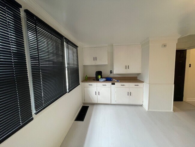 5116 N 32nd St in Milwaukee, WI - Building Photo - Building Photo