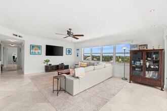 1000 Lowry St in Delray Beach, FL - Building Photo - Building Photo