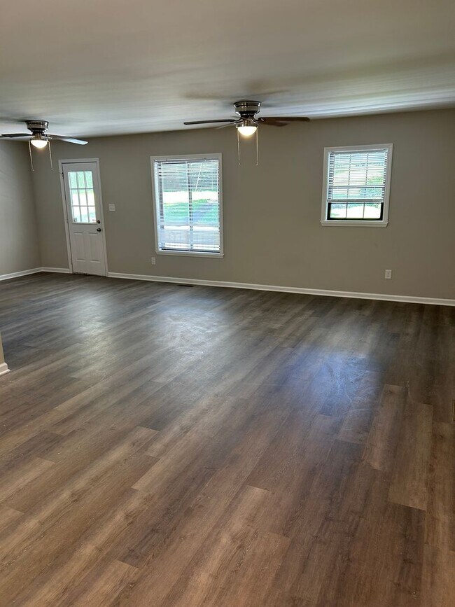 1120 Wooded Ave in Winston-Salem, NC - Building Photo - Building Photo