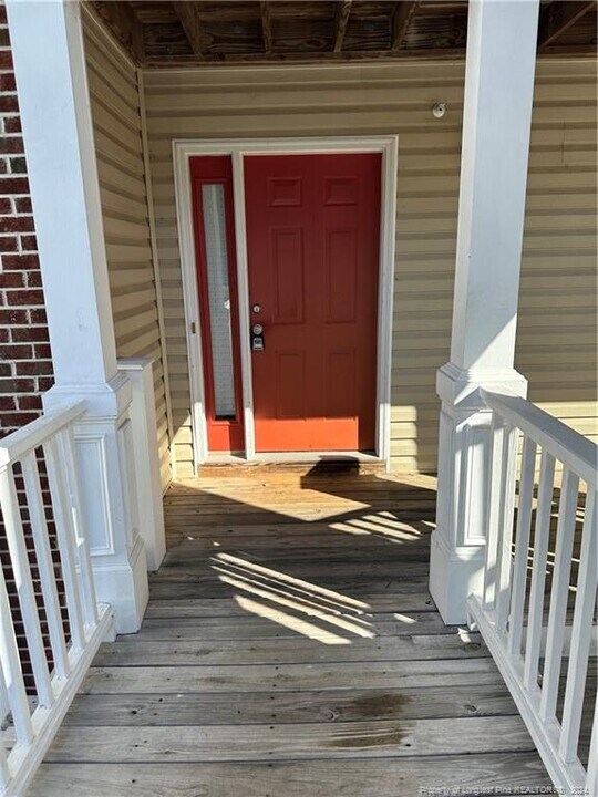 400 Bubble Creek Ct in Fayetteville, NC - Building Photo