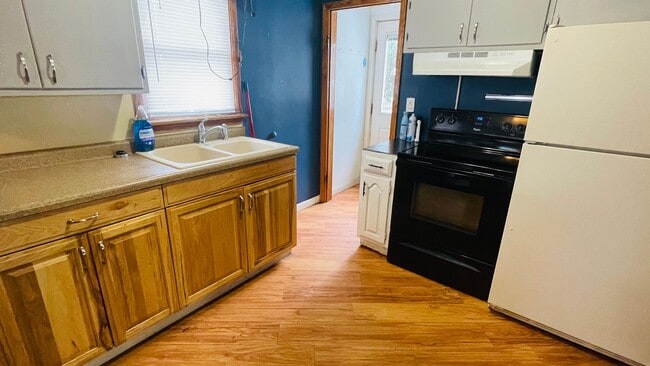 property at 223 N Kline St