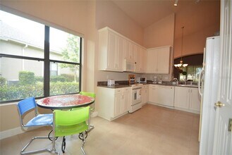 16 River Point Dr in Palm Coast, FL - Foto de edificio - Building Photo
