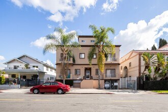 1752 N Kingsley Dr. in Los Angeles, CA - Foto de edificio - Building Photo