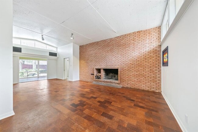 5221 W 43rd St in Houston, TX - Building Photo - Building Photo