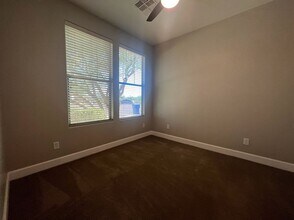 2244 W Oyer Ln in Phoenix, AZ - Building Photo - Building Photo