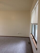 1008 N Walleye St in Nixa, MO - Building Photo - Building Photo