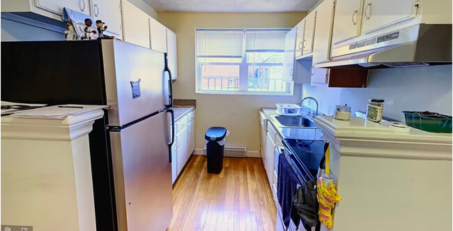 406 Highland Ave, Unit 402-20 in Somerville, MA - Foto de edificio - Building Photo