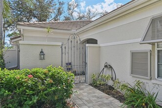 4472 Oakley Greene in Sarasota, FL - Foto de edificio - Building Photo