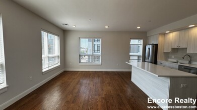 1 Everett St, Unit 203 in Boston, MA - Foto de edificio - Building Photo