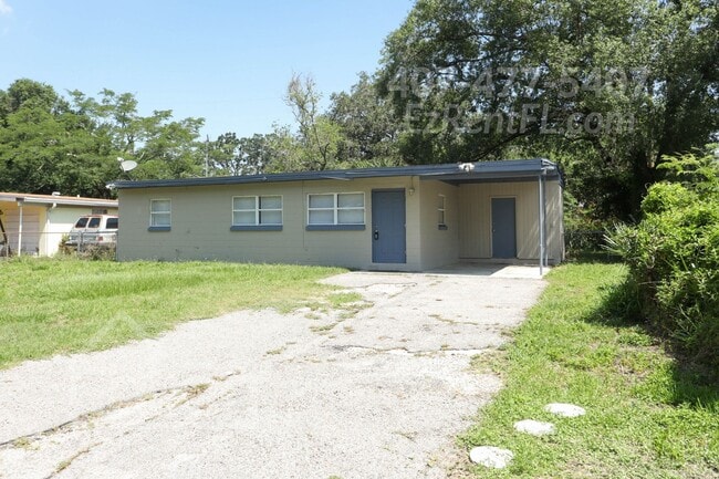 property at 2913 Concord St