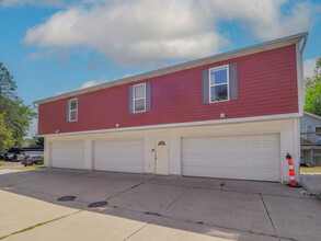 1408 Sutherland Ave, Unit rent per bedroom in Kalamazoo, MI - Foto de edificio - Building Photo