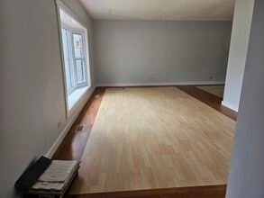 1016 Concord Dr in Bartlett, IL - Building Photo - Building Photo