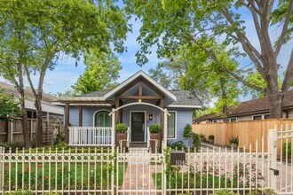 1116 Nadine St in Houston, TX - Building Photo - Building Photo