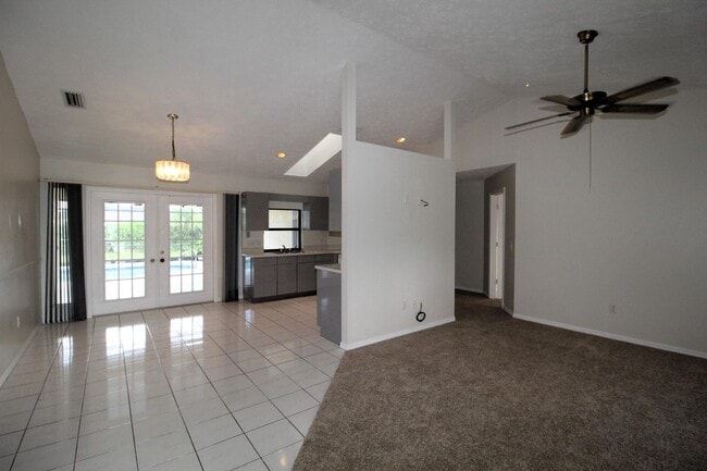 2237 SE Gaslight St in Port St. Lucie, FL - Building Photo - Building Photo