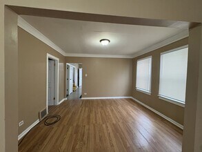 12027 S Lafayette Ave in Chicago, IL - Building Photo - Building Photo